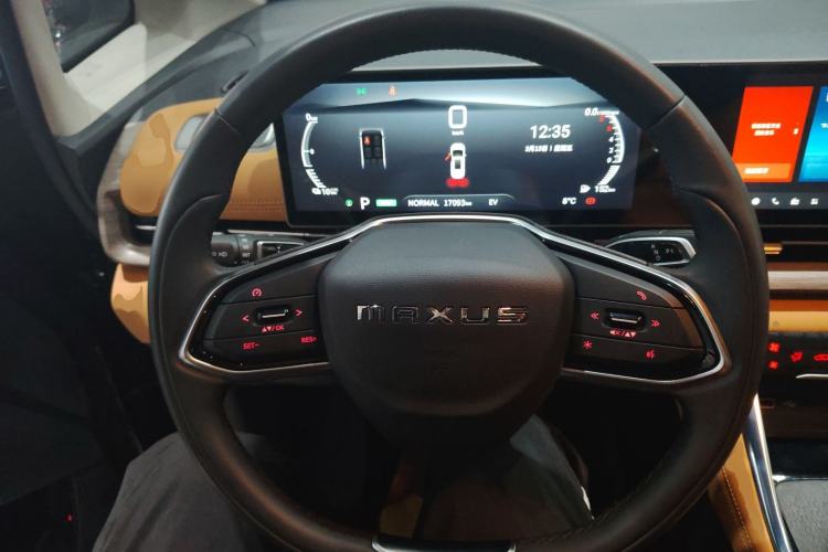 Used SAIC MAXUS G50 PHEV 2025 Revised Navigation Edition Steering Wheel
