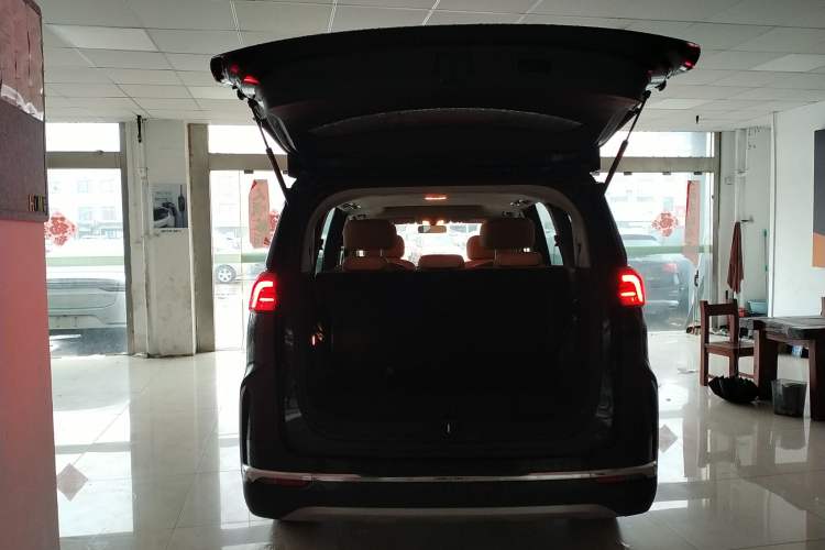 Used SAIC MAXUS G50 PHEV 2025 Leading Edition Trunk