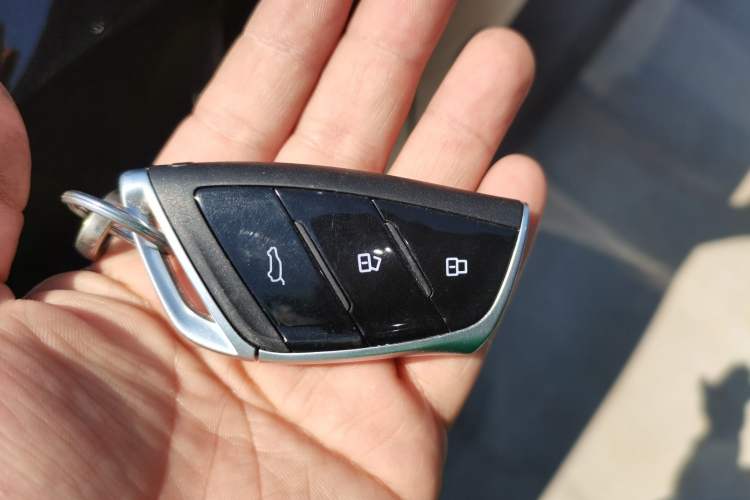 Used SAIC MAXUS G50 PHEV 2025 Leading Edition Vehicle Key