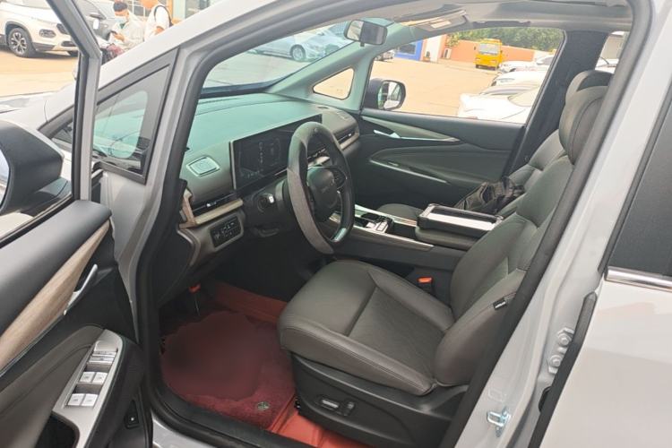 Used SAIC MAXUS G50 PHEV 2025 Leading Edition Driver Seat