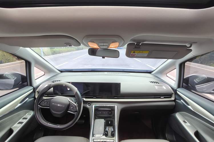 Used SAIC MAXUS G50 PHEV 2025 Leading Edition Interior 8