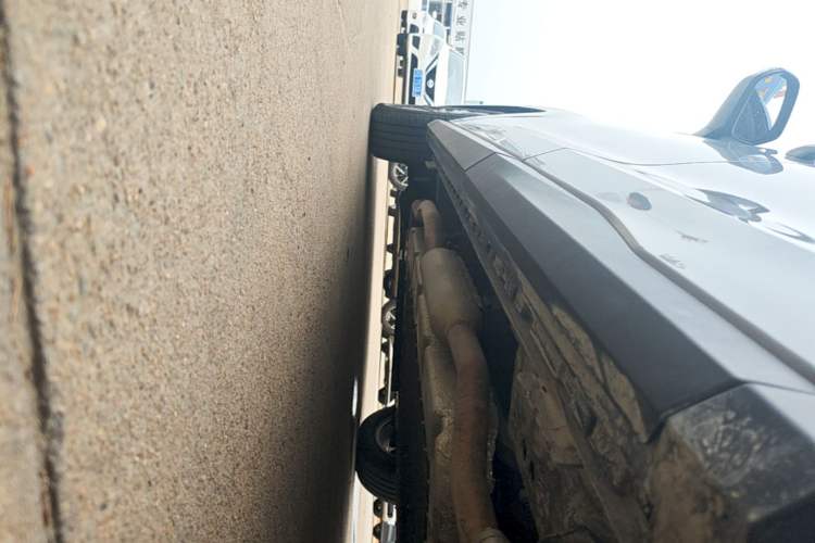 Used SAIC MAXUS G50 PHEV 2025 Leading Edition Left Side Sill