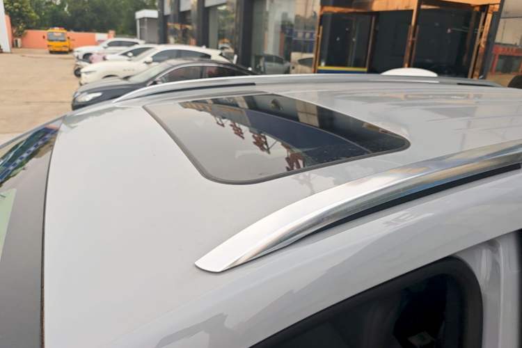 Used SAIC MAXUS G50 PHEV 2025 Leading Edition Roof