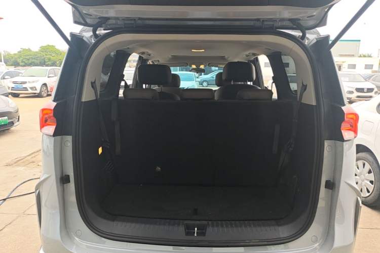 Used SAIC MAXUS G50 PHEV 2025 Leading Edition Trunk