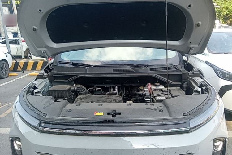 Used SAIC MAXUS G50 PHEV 2025 Leading Edition Engine Bay