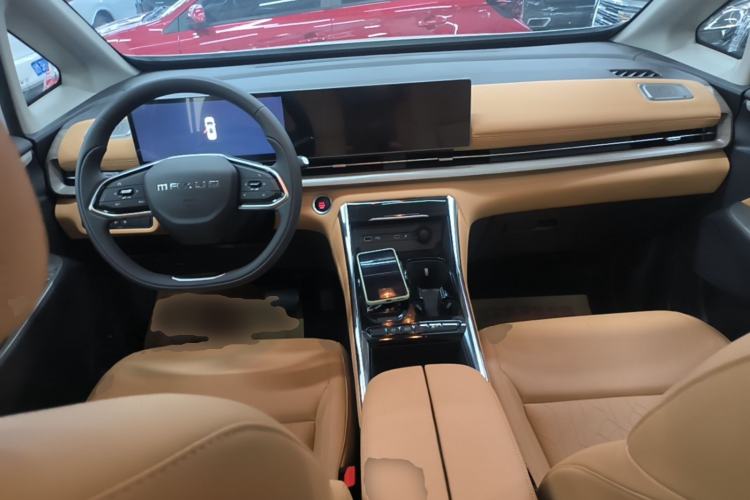 Used SAIC MAXUS G50 PHEV 2025 Leading Edition Center Console