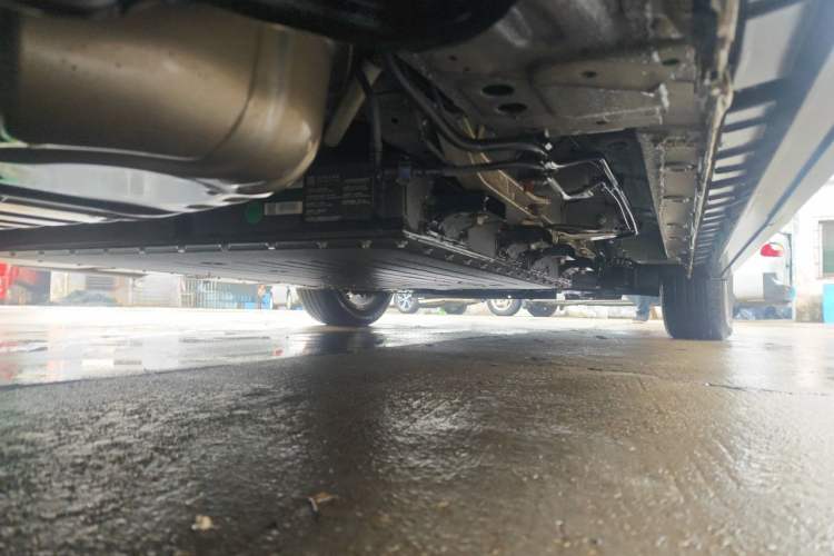 Used SAIC MAXUS G50 PHEV 2025 Leading Edition Chassis Rear Right