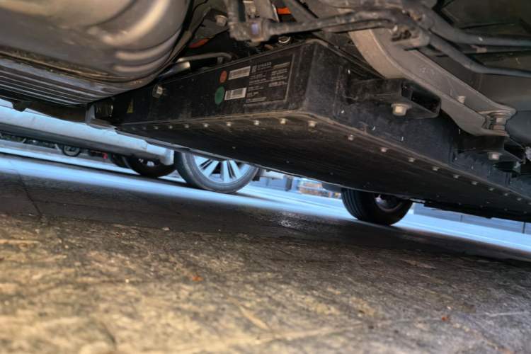 Used SAIC MAXUS G50 PHEV 2025 Leading Edition Chassis Rear Right