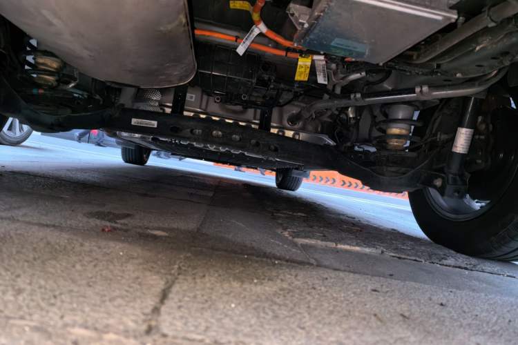 Used SAIC MAXUS G50 PHEV 2025 Leading Edition Chassis Rear