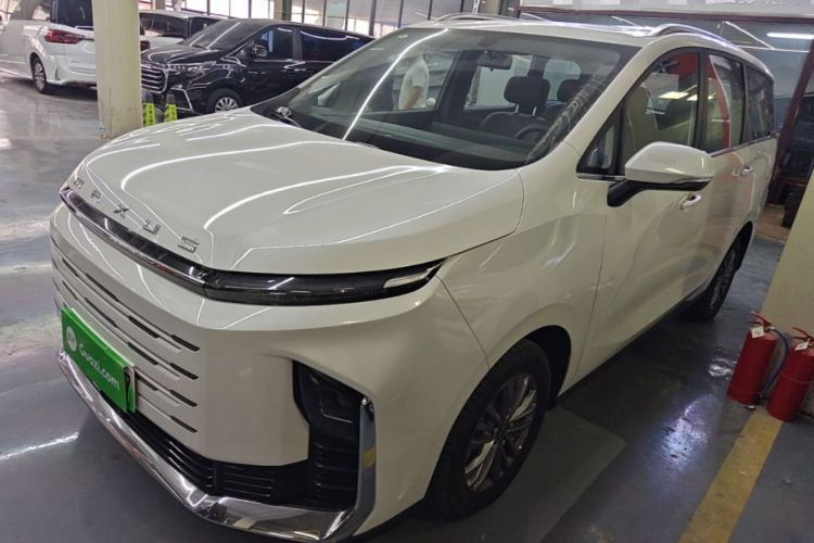 SAIC MAXUS G50 PHEV 2025 Leading Edition