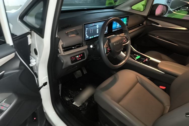 Used SAIC MAXUS G50 PHEV 2025 Leading Edition Driver Seat