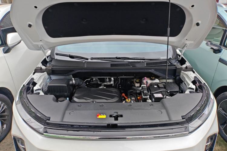 Used SAIC MAXUS G50 PHEV 2025 Leading Edition Engine Bay