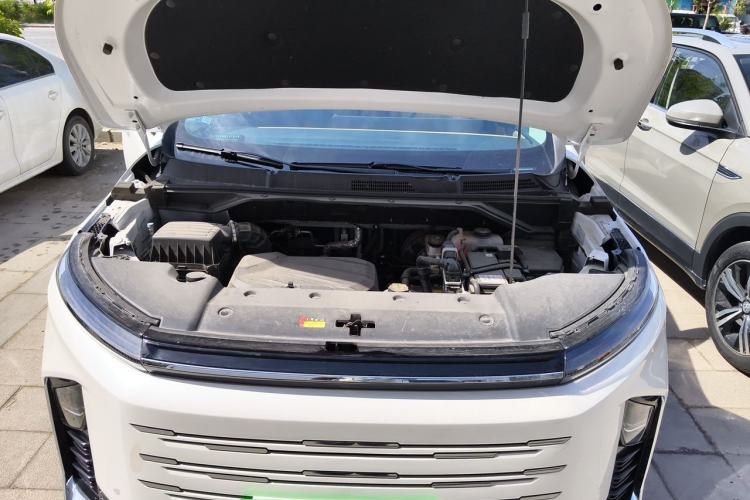 Used SAIC MAXUS G50 PHEV 2025 Leading Edition Engine Bay