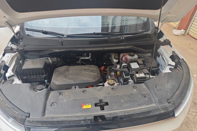 Used SAIC MAXUS G50 PHEV 2025 Leading Edition Engine Bay
