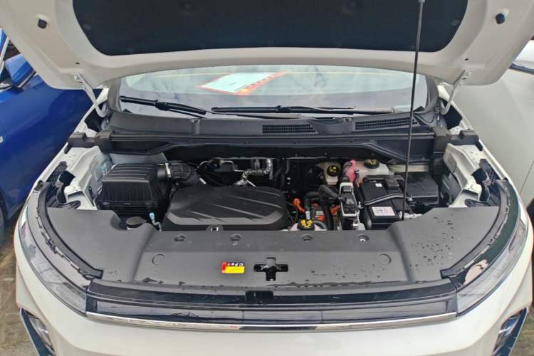 Used SAIC MAXUS G50 PHEV 2025 Leading Edition Engine Bay