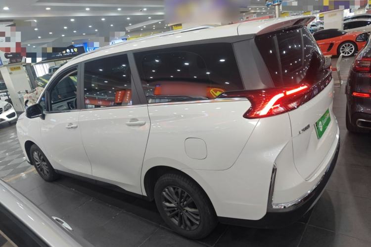 Used SAIC MAXUS G50 PHEV 2025 Leading Edition Exterior 3