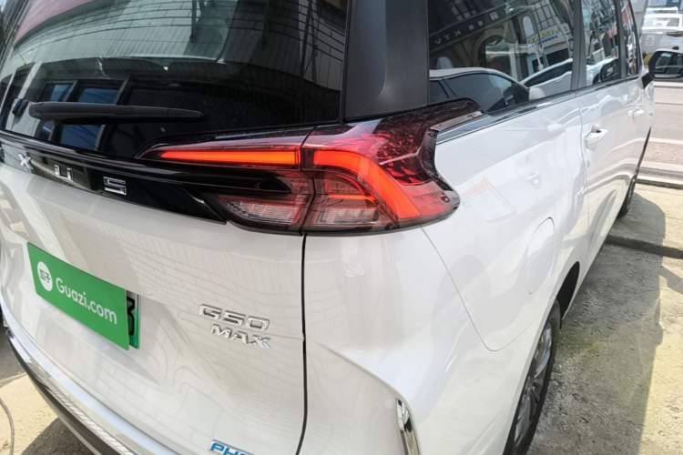 Used SAIC MAXUS G50 PHEV 2025 Leading Edition Exterior 3