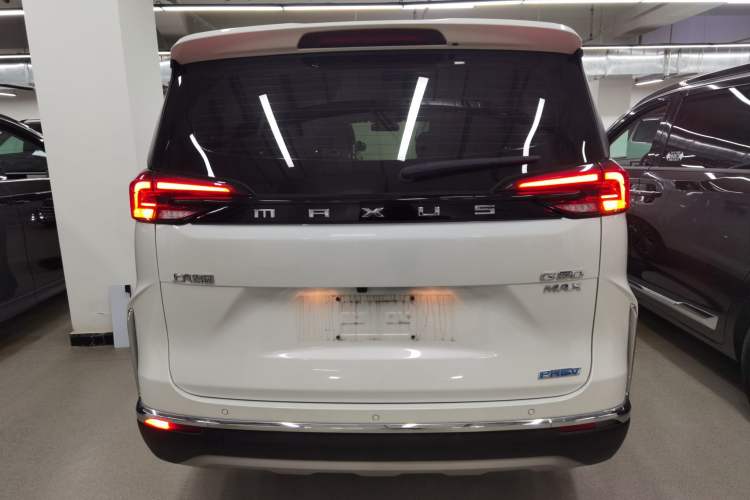 Used SAIC MAXUS G50 PHEV 2025 Leading Edition Exterior 4
