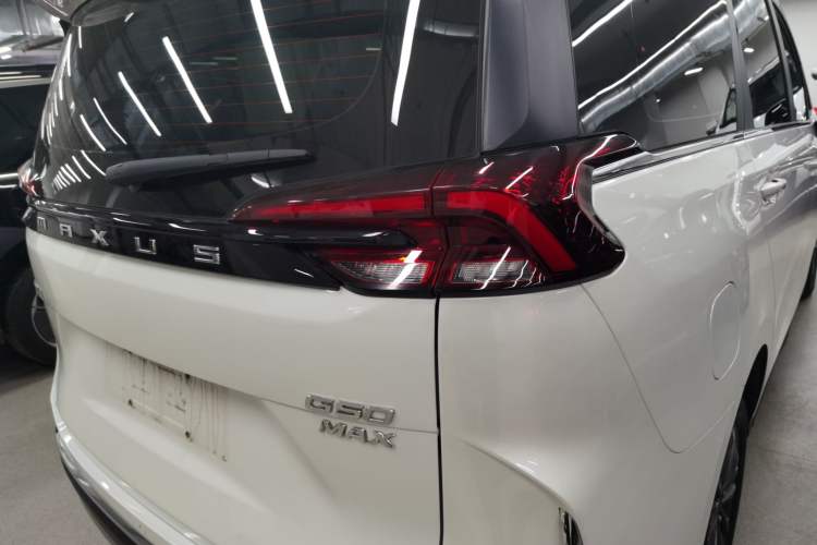 Used SAIC MAXUS G50 PHEV 2025 Leading Edition Exterior 6