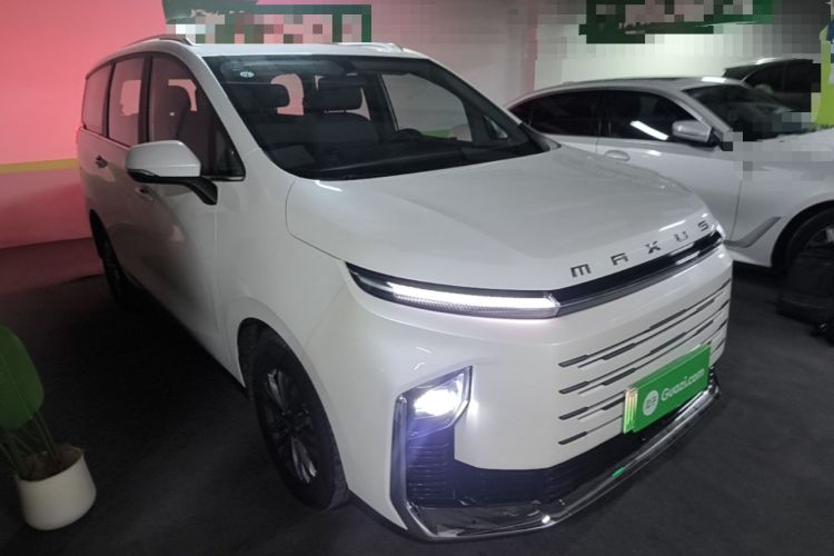 Used SAIC MAXUS G50 PHEV 2025 Leading Edition Front Right 45 Deg