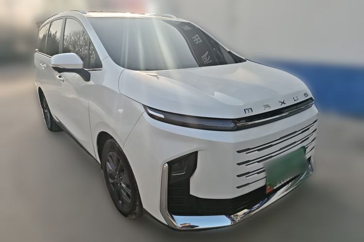 Used SAIC MAXUS G50 PHEV 2025 Flagship Edition Front Right 45 Deg