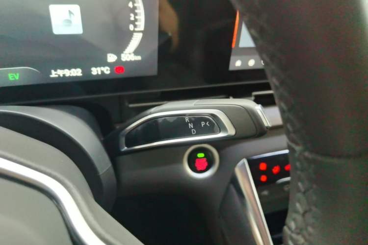 Used SAIC MAXUS G50 PHEV 2025 Leading Edition Gear Lever