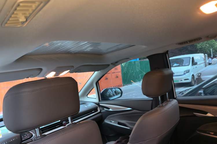 Used SAIC MAXUS G50 PHEV 2025 Leading Edition Headliner