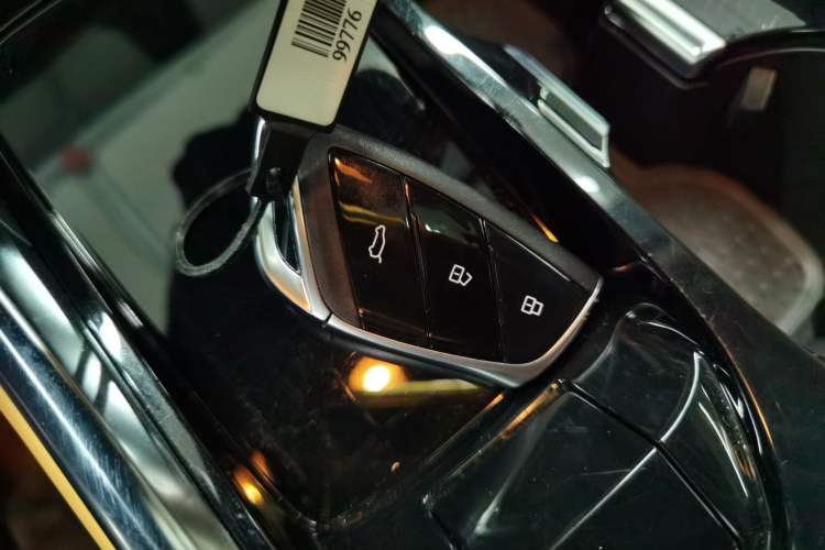 Used SAIC MAXUS G50 PHEV 2025 Leading Edition Interior 1