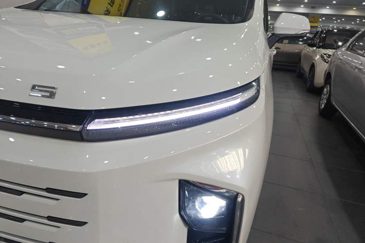 Used SAIC MAXUS G50 PHEV 2025 Leading Edition Left Front Headlight