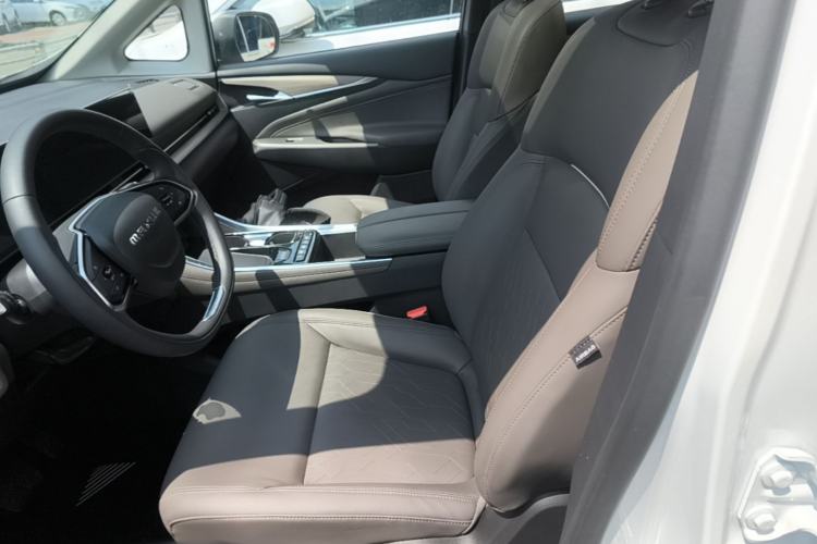 Used SAIC MAXUS G50 PHEV 2025 Leading Edition Left Front Seat