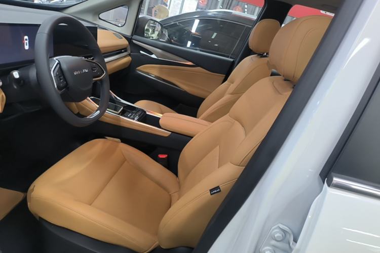 Used SAIC MAXUS G50 PHEV 2025 Leading Edition Left Front Seat