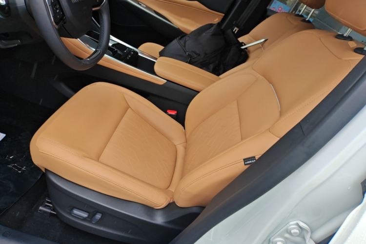 Used SAIC MAXUS G50 PHEV 2025 Leading Edition Left Front Seat