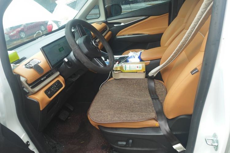Used SAIC MAXUS G50 PHEV 2025 Leading Edition Left Front Seat