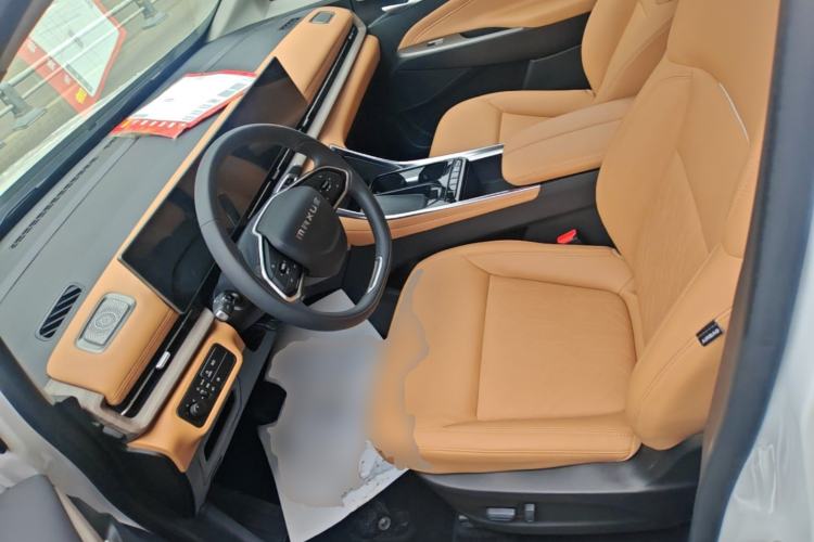 Used SAIC MAXUS G50 PHEV 2025 Leading Edition Left Front Seat