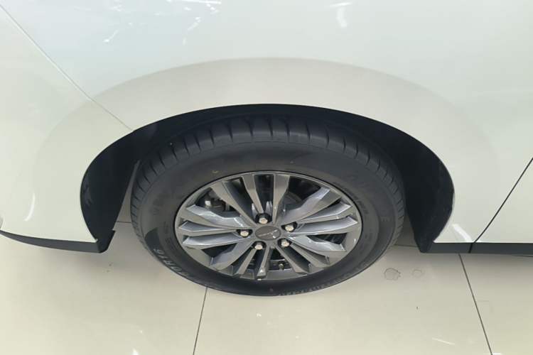 Used SAIC MAXUS G50 PHEV 2025 Leading Edition Left Front Wheel Hub