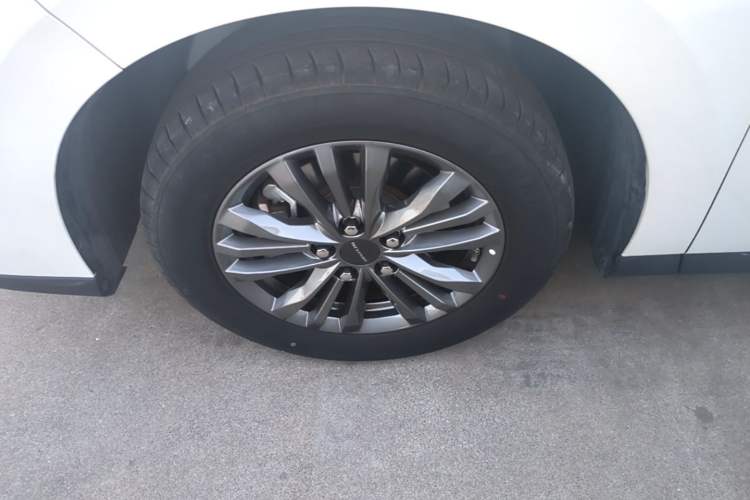 Used SAIC MAXUS G50 PHEV 2025 Leading Edition Left Front Wheel Hub