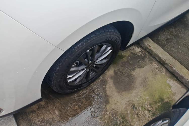 Used SAIC MAXUS G50 PHEV 2025 Leading Edition Left Front Wheel Hub