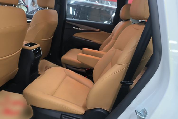 Used SAIC MAXUS G50 PHEV 2025 Leading Edition Left Rear Seat