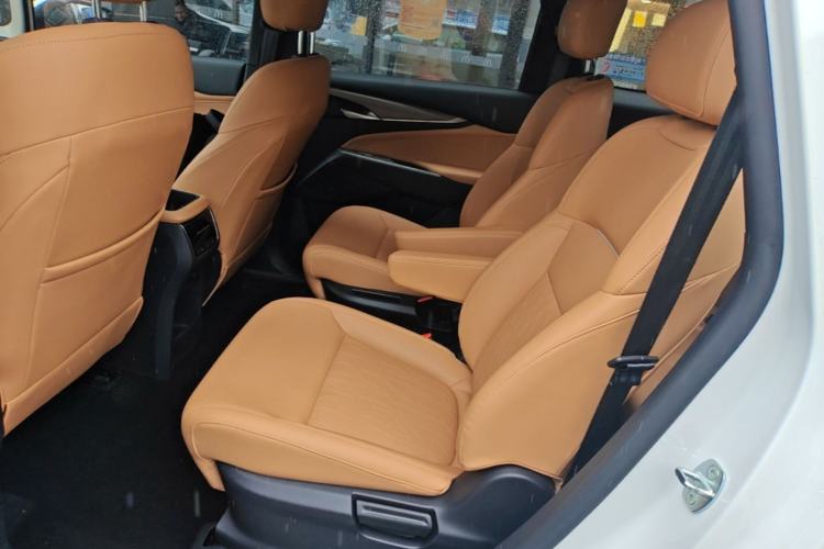 Used SAIC MAXUS G50 PHEV 2025 Leading Edition Left Rear Seat