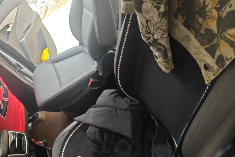 Used SAIC MAXUS G50 PHEV 2025 Leading Edition Left Rear Seat