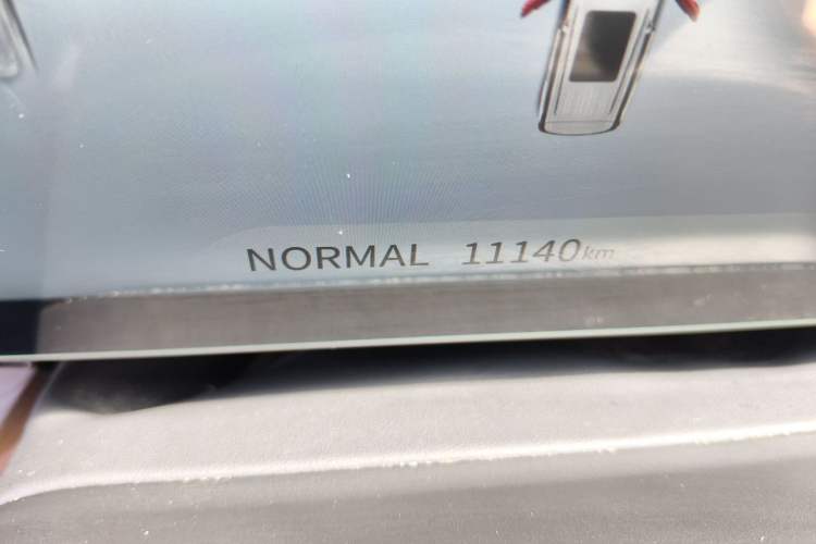 Used SAIC MAXUS G50 PHEV 2025 Leading Edition Odometer Close Up
