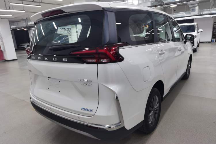 Used SAIC MAXUS G50 PHEV 2025 Leading Edition Rear Right 45 Deg