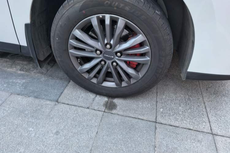 Used SAIC MAXUS G50 PHEV 2025 Leading Edition Right Front Wheel Hub