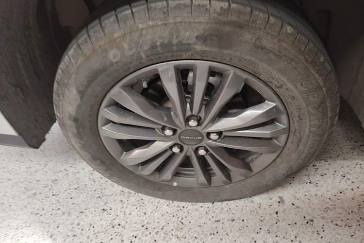 Used SAIC MAXUS G50 PHEV 2025 Leading Edition Right Rear Wheel Hub