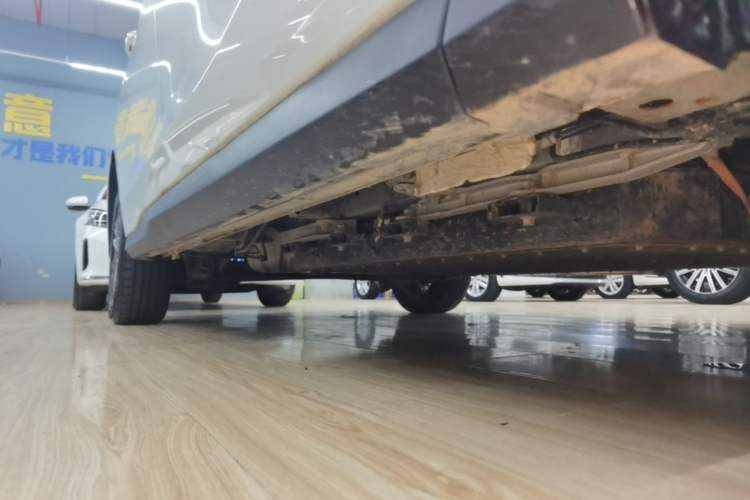 Used SAIC MAXUS G50 PHEV 2025 Leading Edition Right Side Sill
