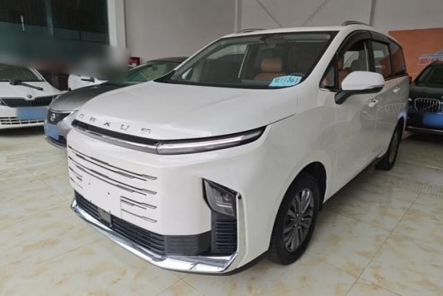 Ojetý SAIC MAXUS G50 PHEV 2025 Leading Edition