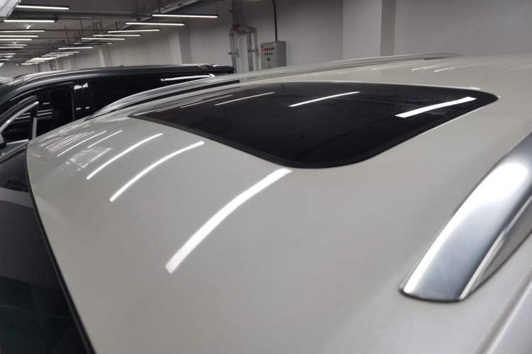 Used SAIC MAXUS G50 PHEV 2025 Leading Edition Roof