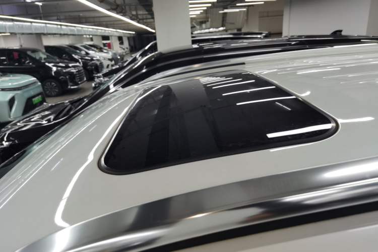 Used SAIC MAXUS G50 PHEV 2025 Leading Edition Roof
