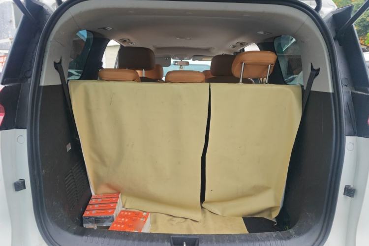 Used SAIC MAXUS G50 PHEV 2025 Leading Edition Trunk