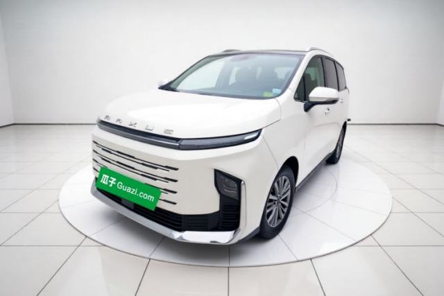 Used SAIC MAXUS G50 PHEV 2025 Leading Edition